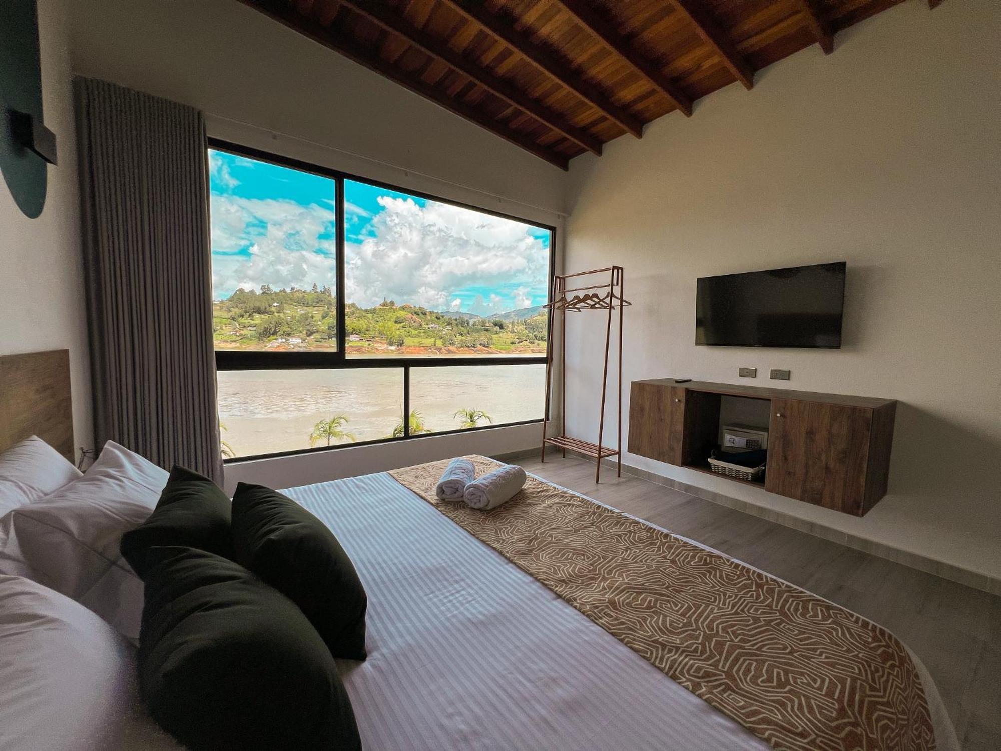 Viajero Guatape Hostel & Lake Club Rum bild