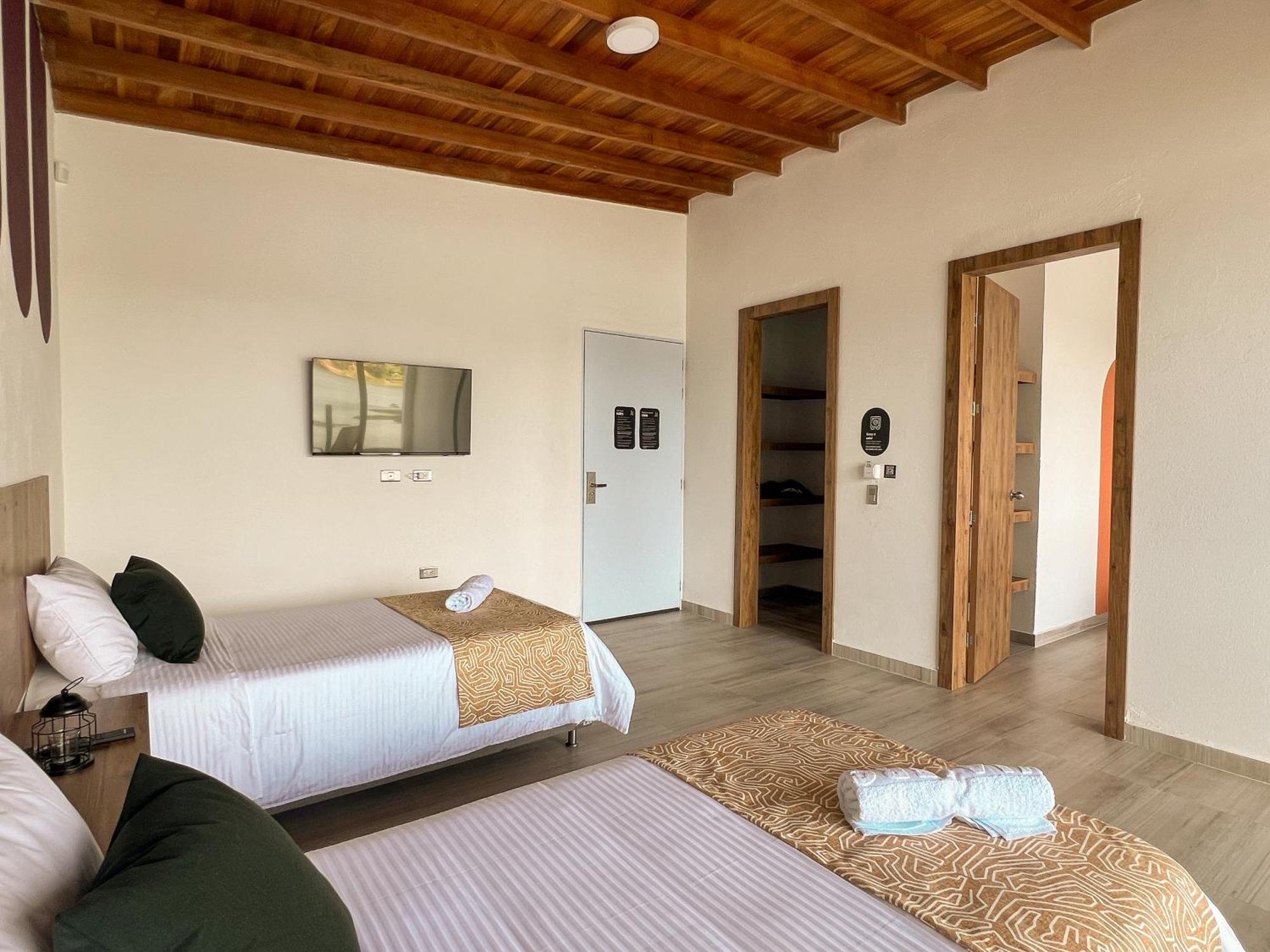 Viajero Guatape Hostel & Lake Club Rum bild