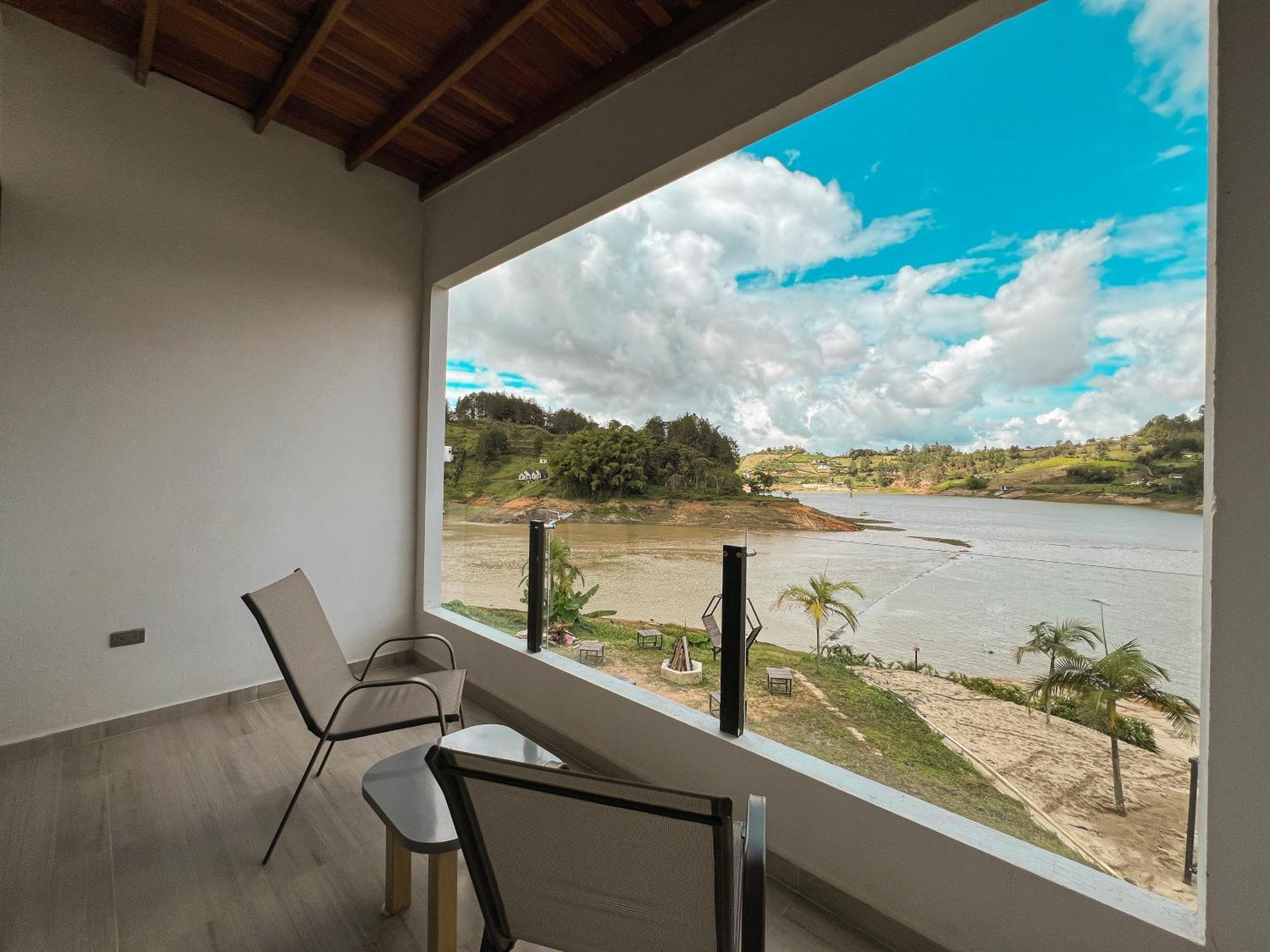 Viajero Guatape Hostel & Lake Club Rum bild