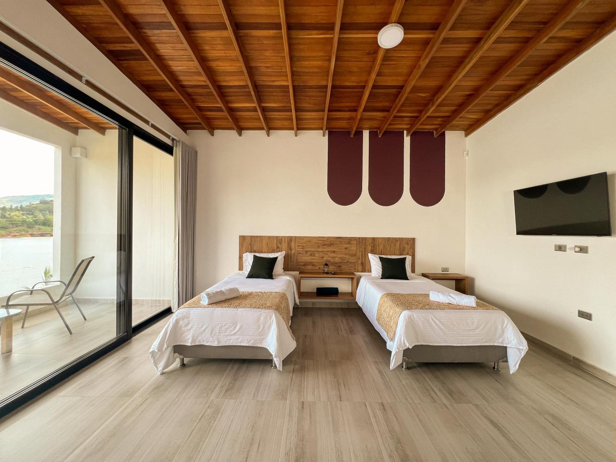 Viajero Guatape Hostel & Lake Club Rum bild