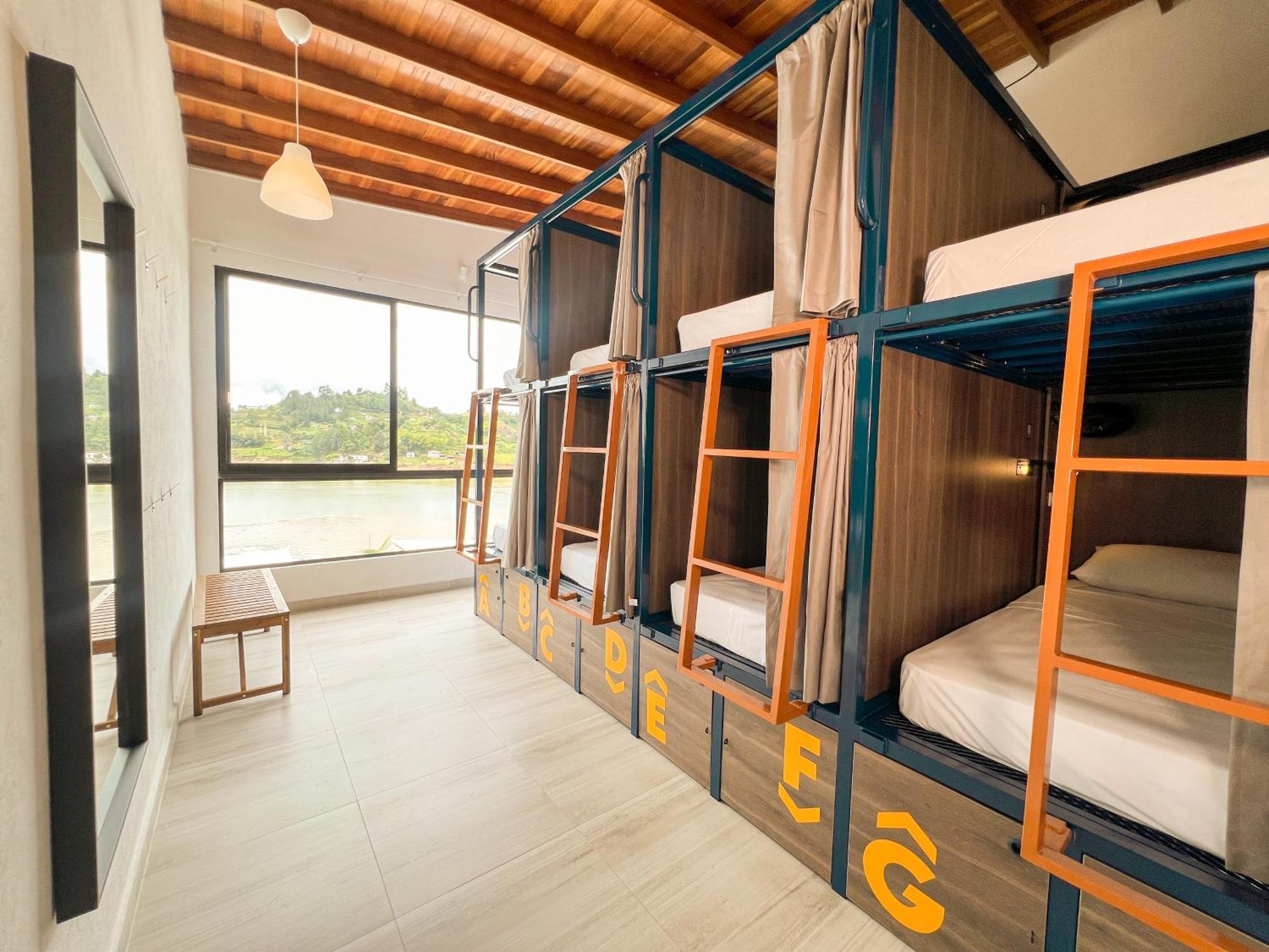 Viajero Guatape Hostel & Lake Club Rum bild