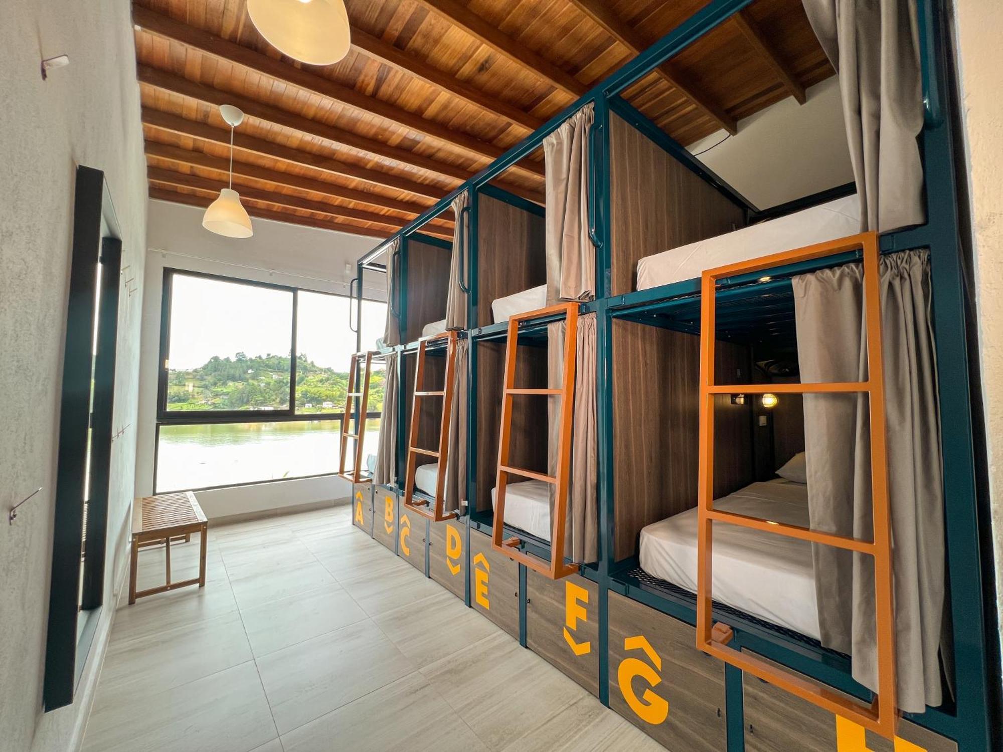 Viajero Guatape Hostel & Lake Club Rum bild