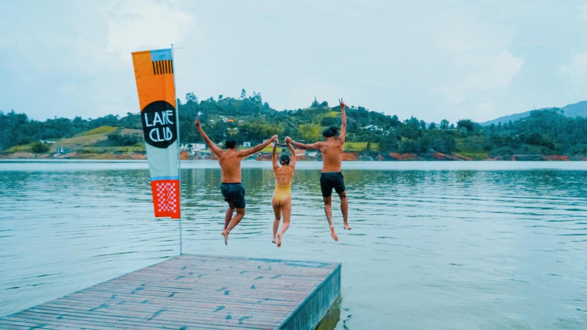Viajero Guatape Hostel & Lake Club Exteriör bild