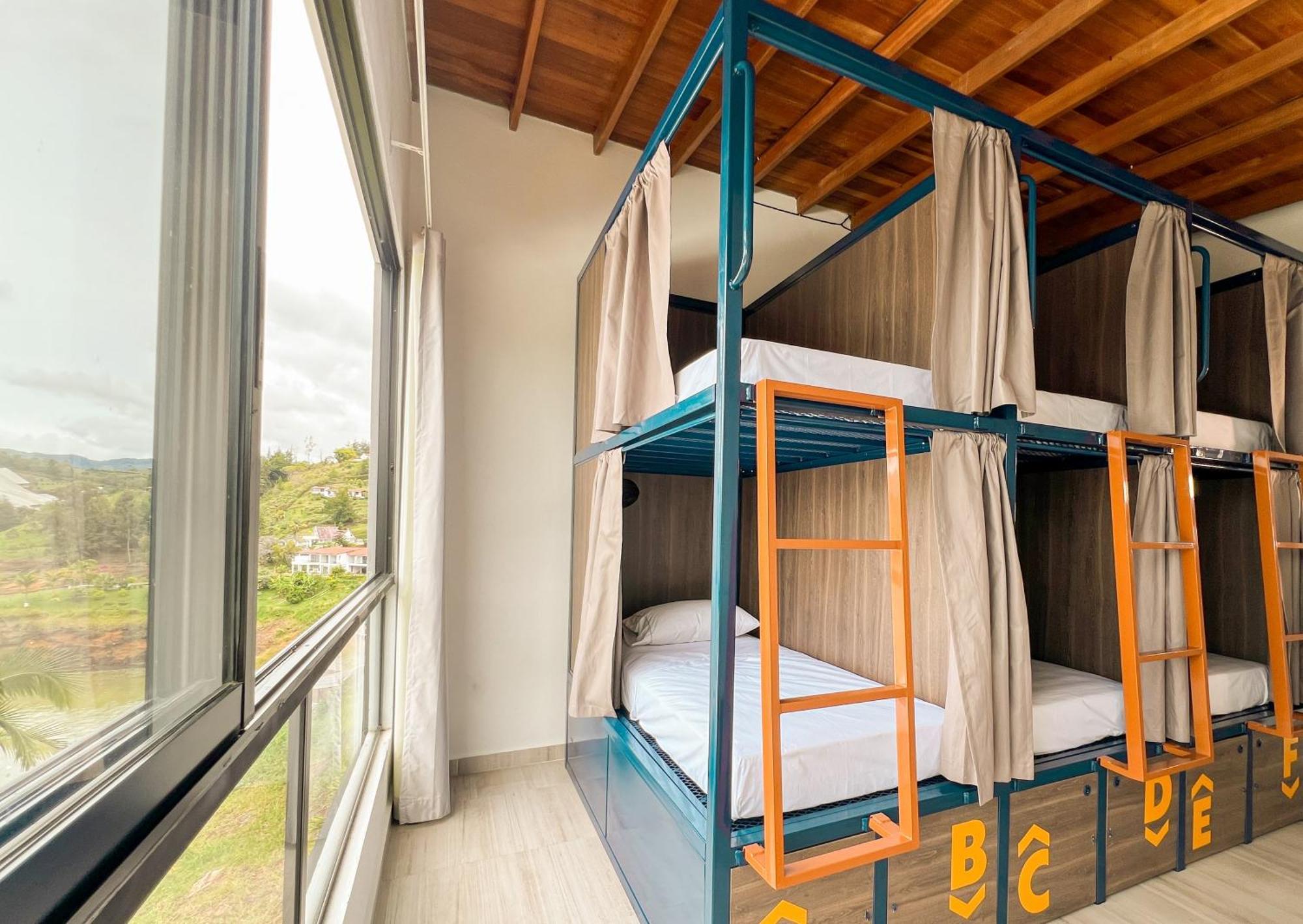 Viajero Guatape Hostel & Lake Club Exteriör bild